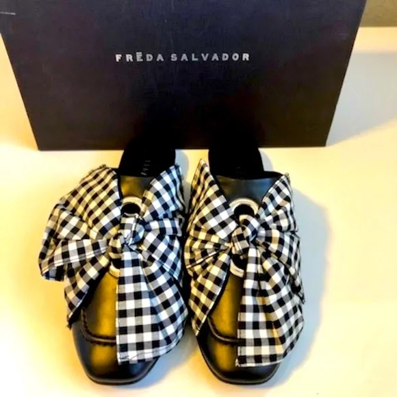NWT FREDA SALVADOR Ono Black White Gingham Bow Tie Mule Flats 6 MSRP $325